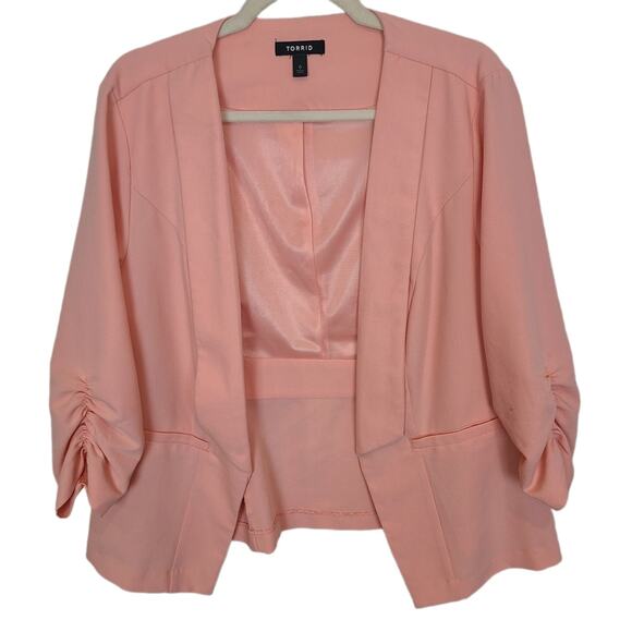 Torrid Womens 0X Peach Ruched Sleeve Cut Away Open Front Lined Blazer Jacket - Picture 1 of 10